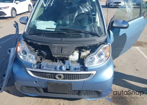 2013 Smart Fortwo Passion/Pure из США, поврежденный, VIN WMEEJ3BA3DK693314